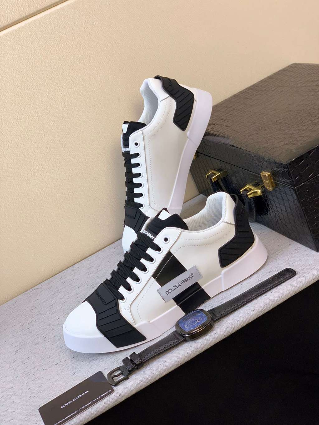 D*G sneaker